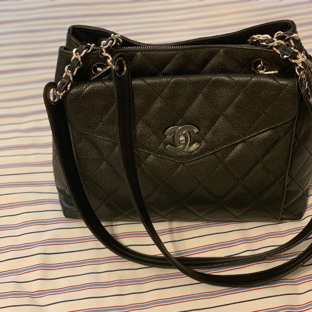 Chanel Shoulder bag